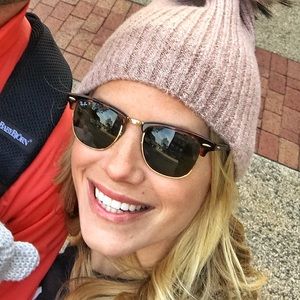 Meet your Posher, Samantha